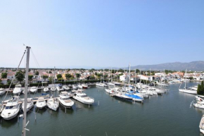 396-Studio Vue Marina